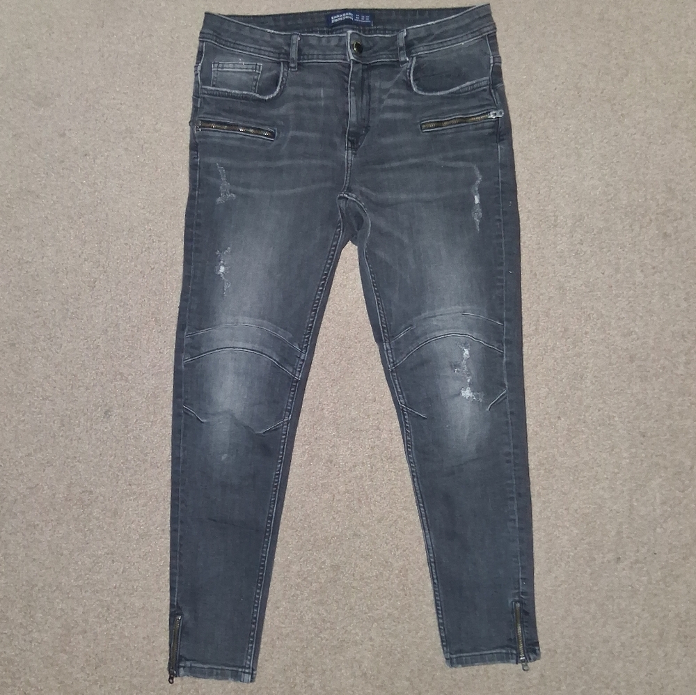 Stylish Zara Distressed Jeans